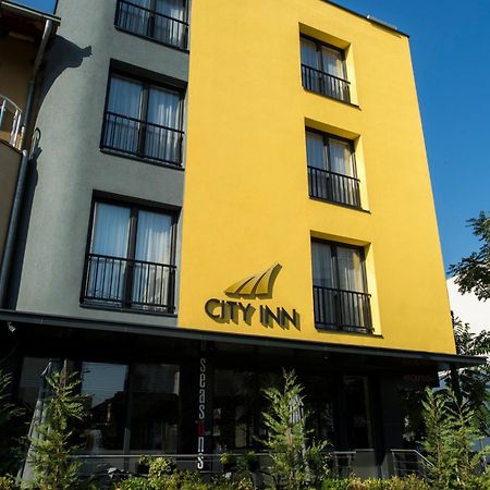 City Inn Pristina Kültér fotó