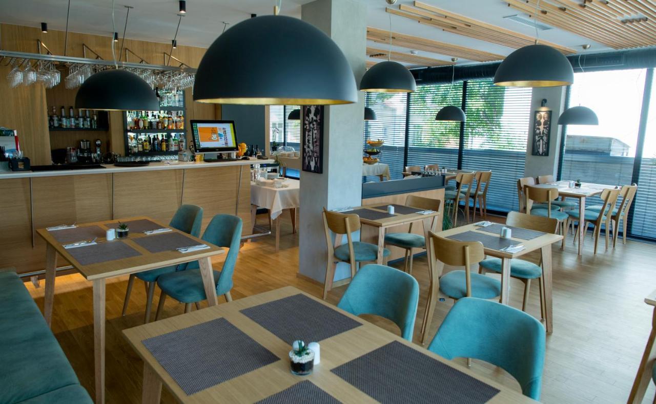 City Inn Pristina Kültér fotó