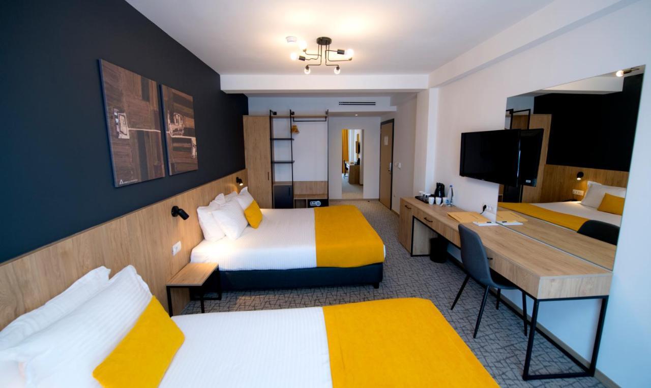 City Inn Pristina Kültér fotó