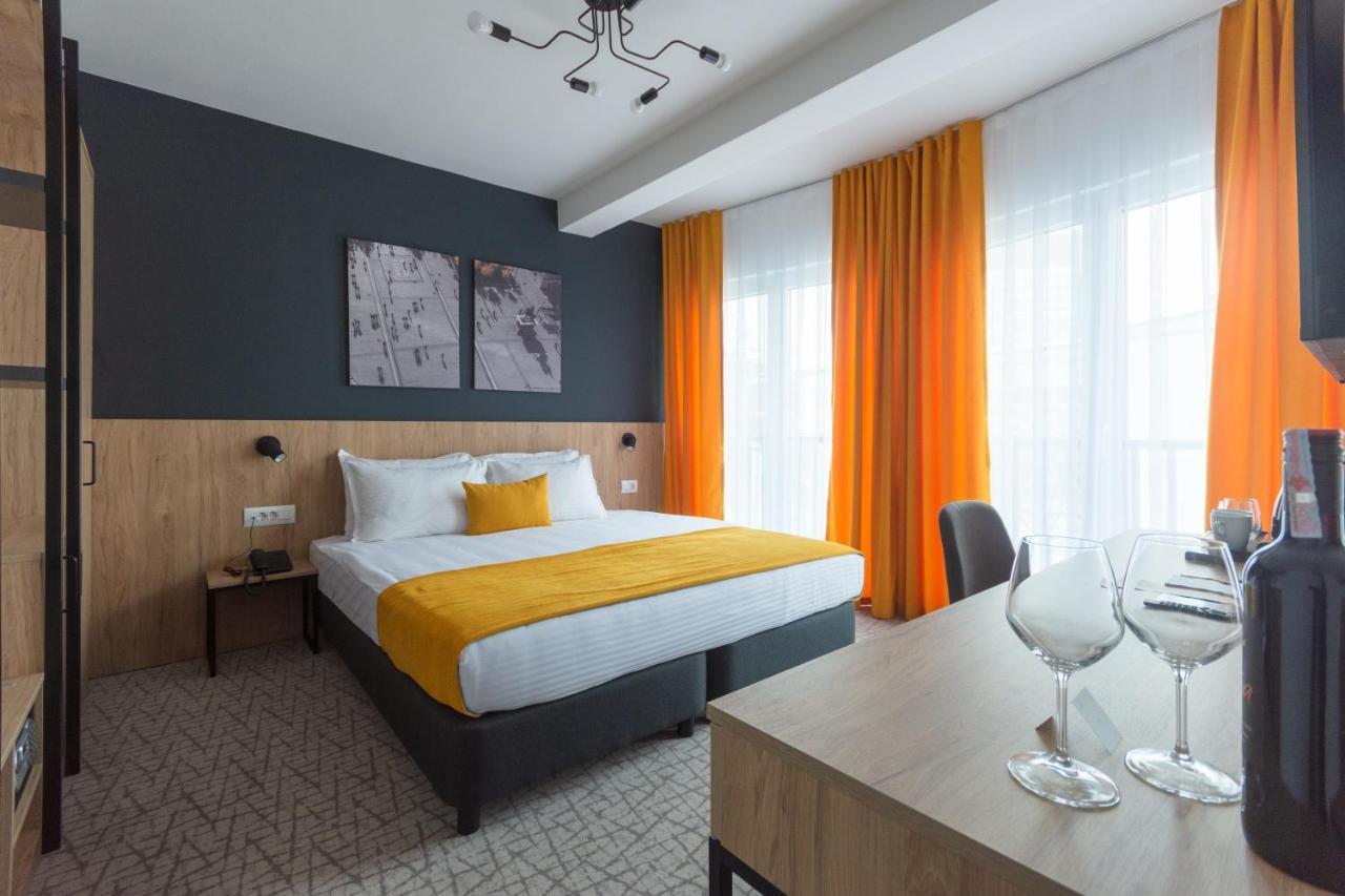 City Inn Pristina Kültér fotó