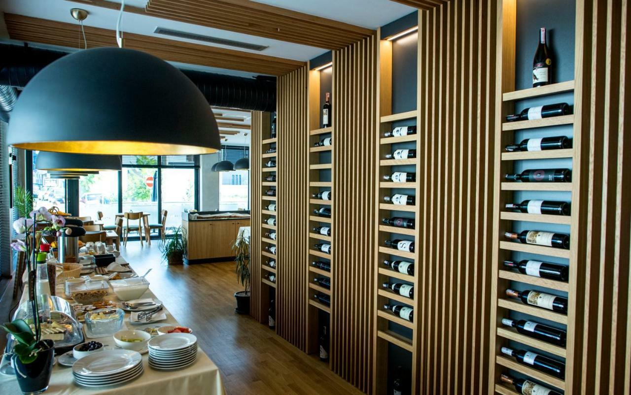 City Inn Pristina Kültér fotó